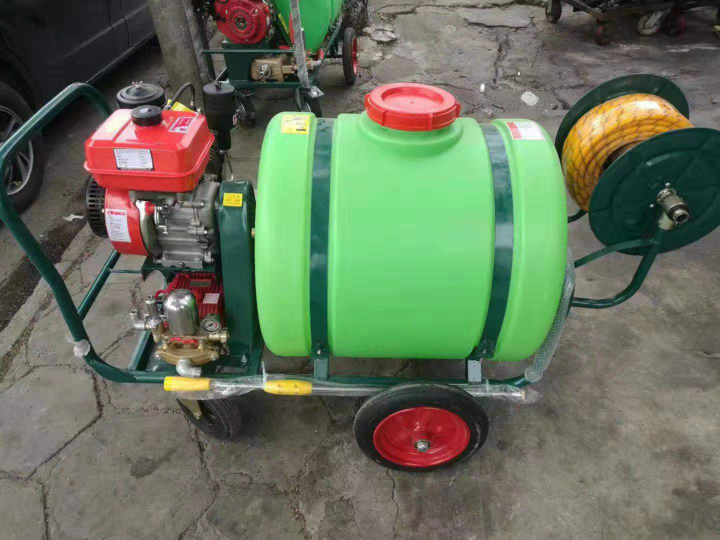斯巴魯進口機器  打藥機 (1)